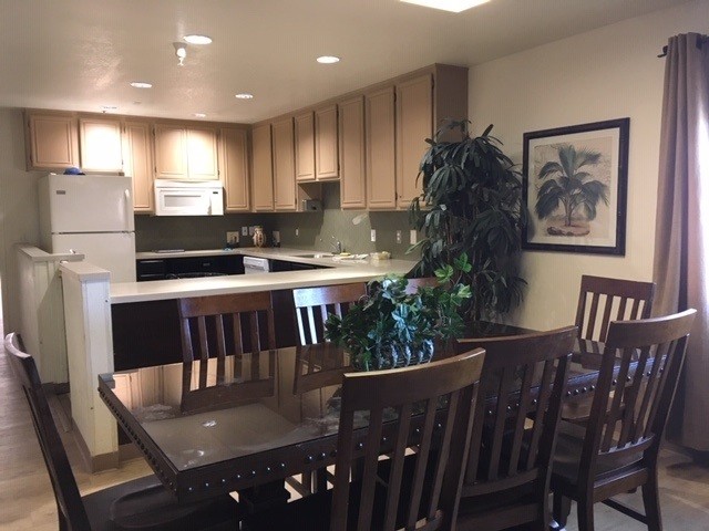 VISTA COVE AT RANCHO MIRAGE - Assisted Living Home photo 2 in RANCHO MIRAGE, CA